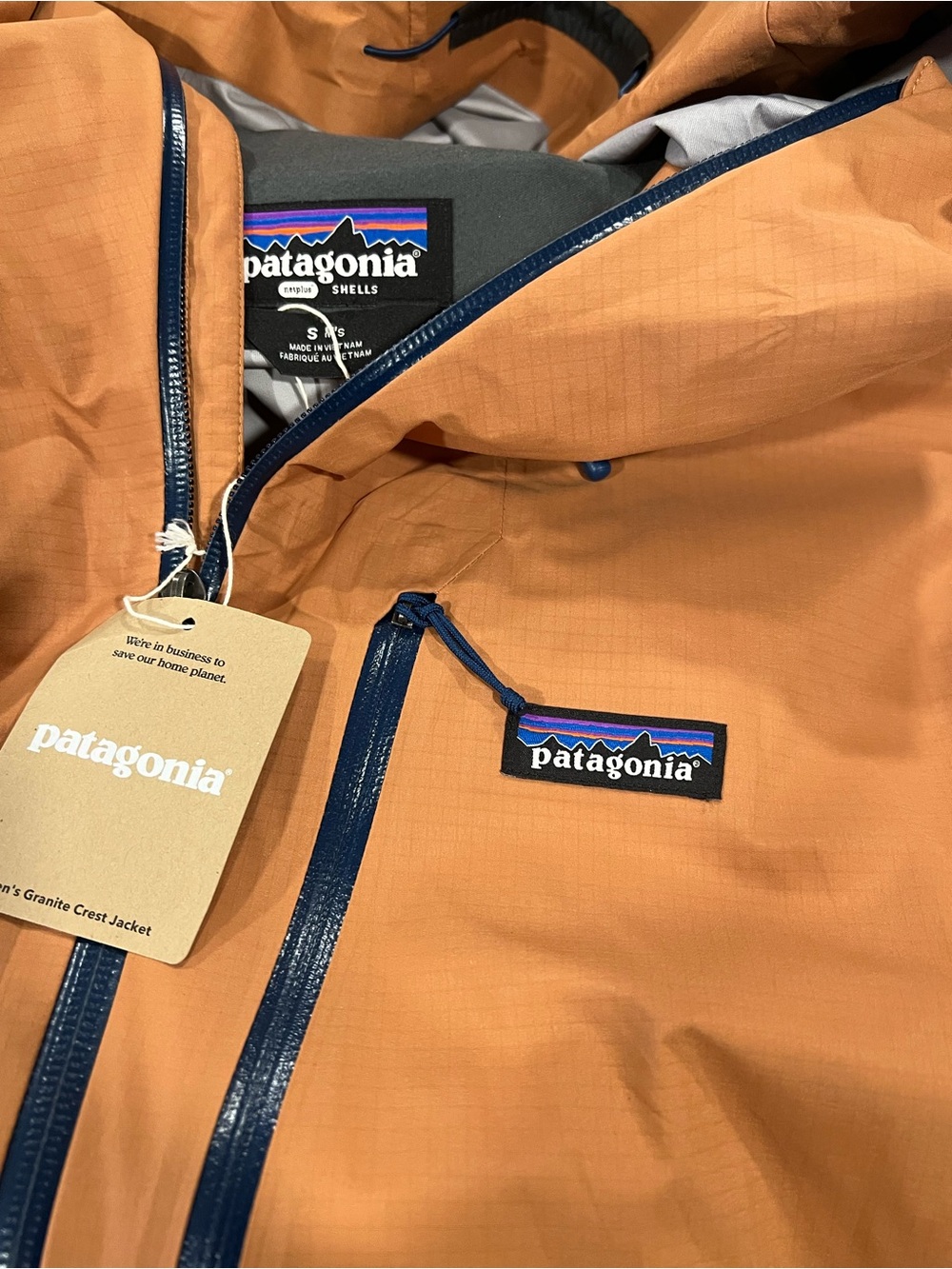 Patagonia Granite Crest  Rain Jacket - size small- New with tags - Picture 5 of 10